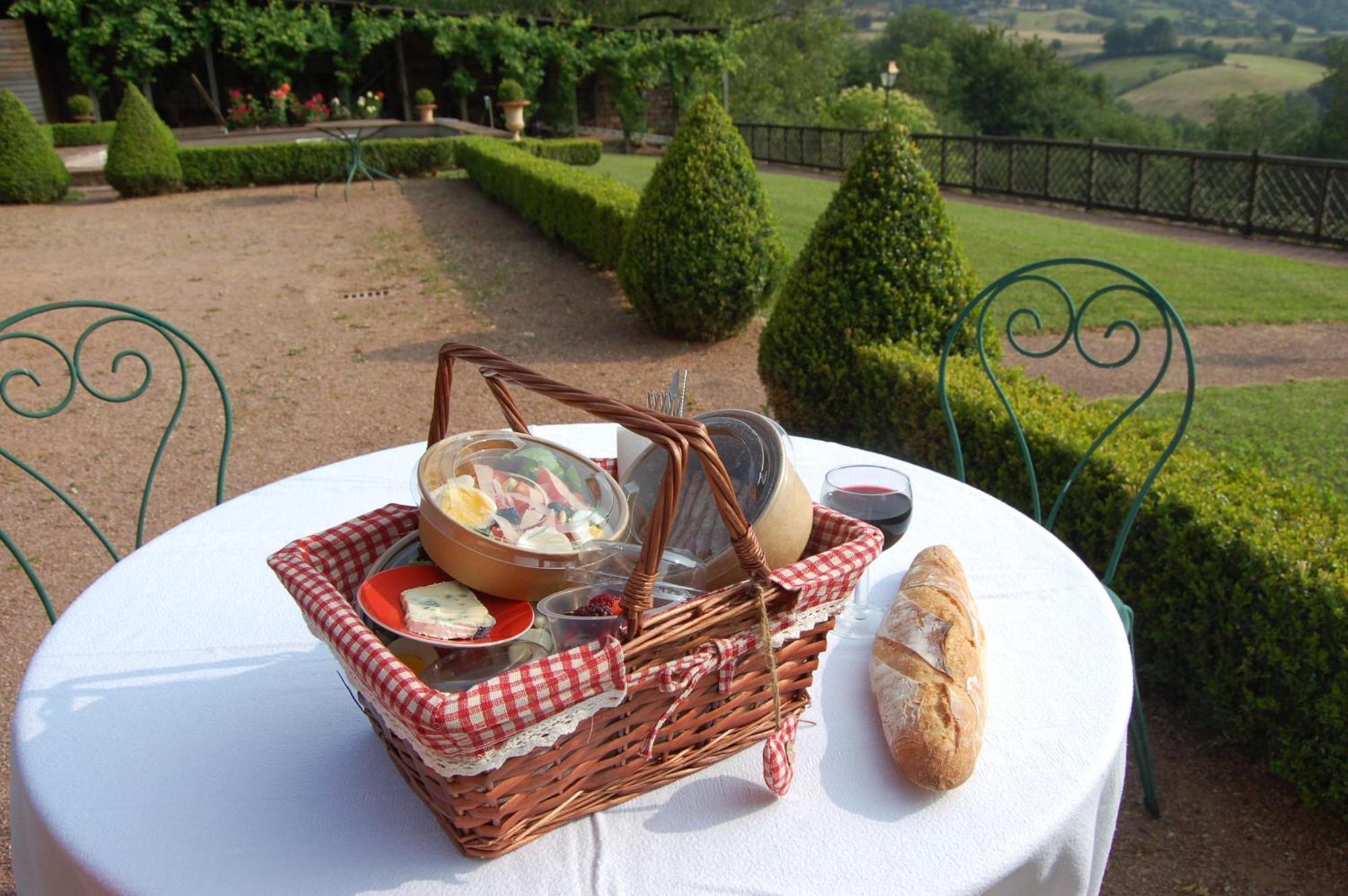 Chateau La Servayrie - Chambre D'Hotes Marcillac-Vallon 部屋 写真